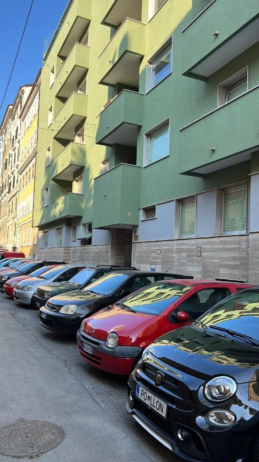 Appartamento Al Castello Triest Zewnętrze zdjęcie
